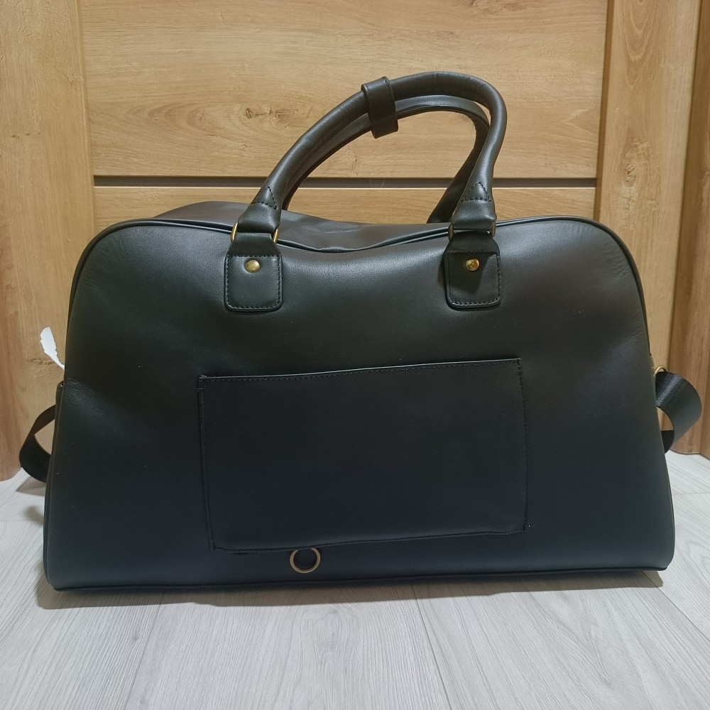 Сумка з натуральної шкіри чорного кольору із захистом Фарадея до 90 дБ, об’ємом 30 літрів Сумка з натуральної шкіри чорного кольору із захистом Фарадея до 90 дБ, об’ємом 30 літрів